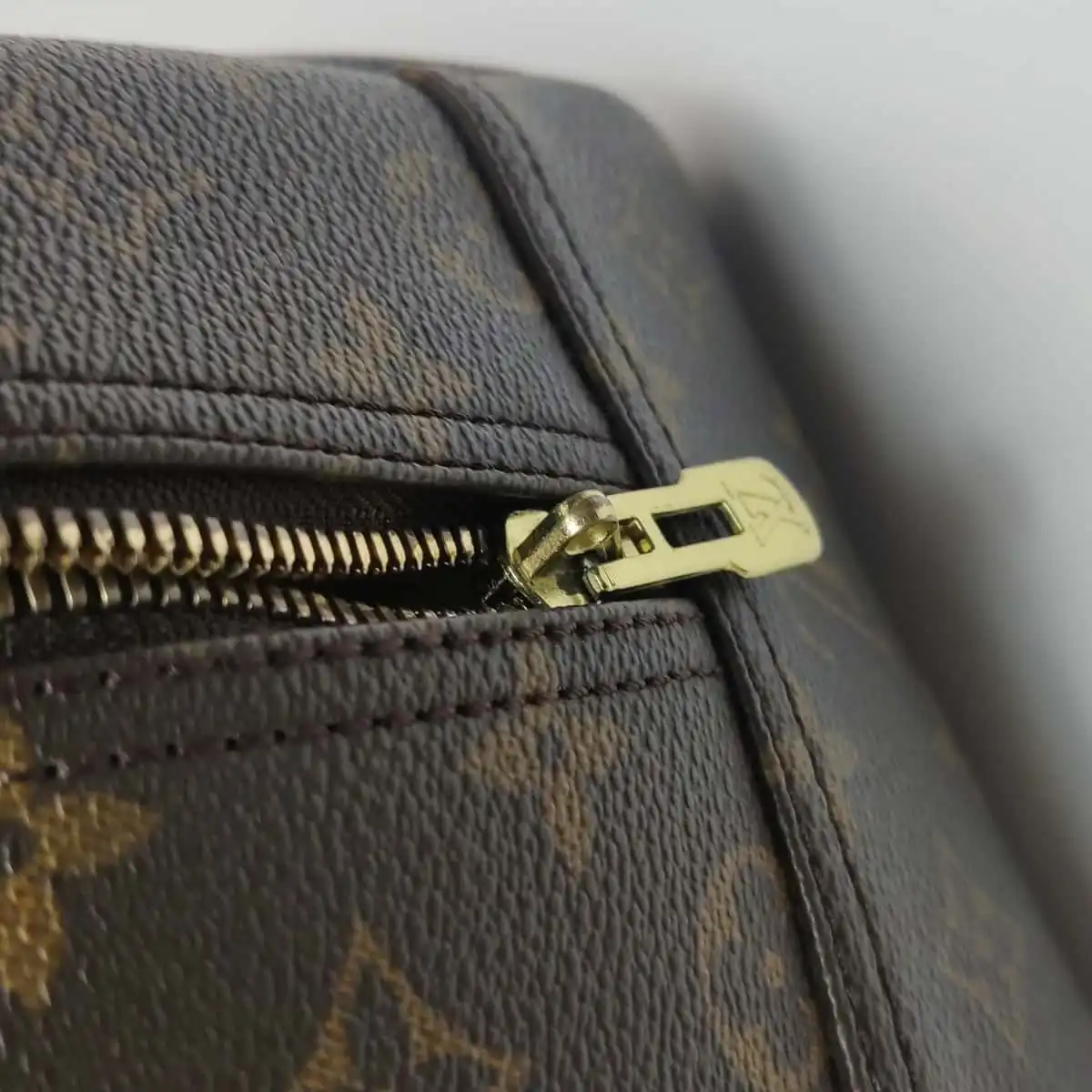 Bolsa de Mão Vintage Louis Vuitton - Imagem 12